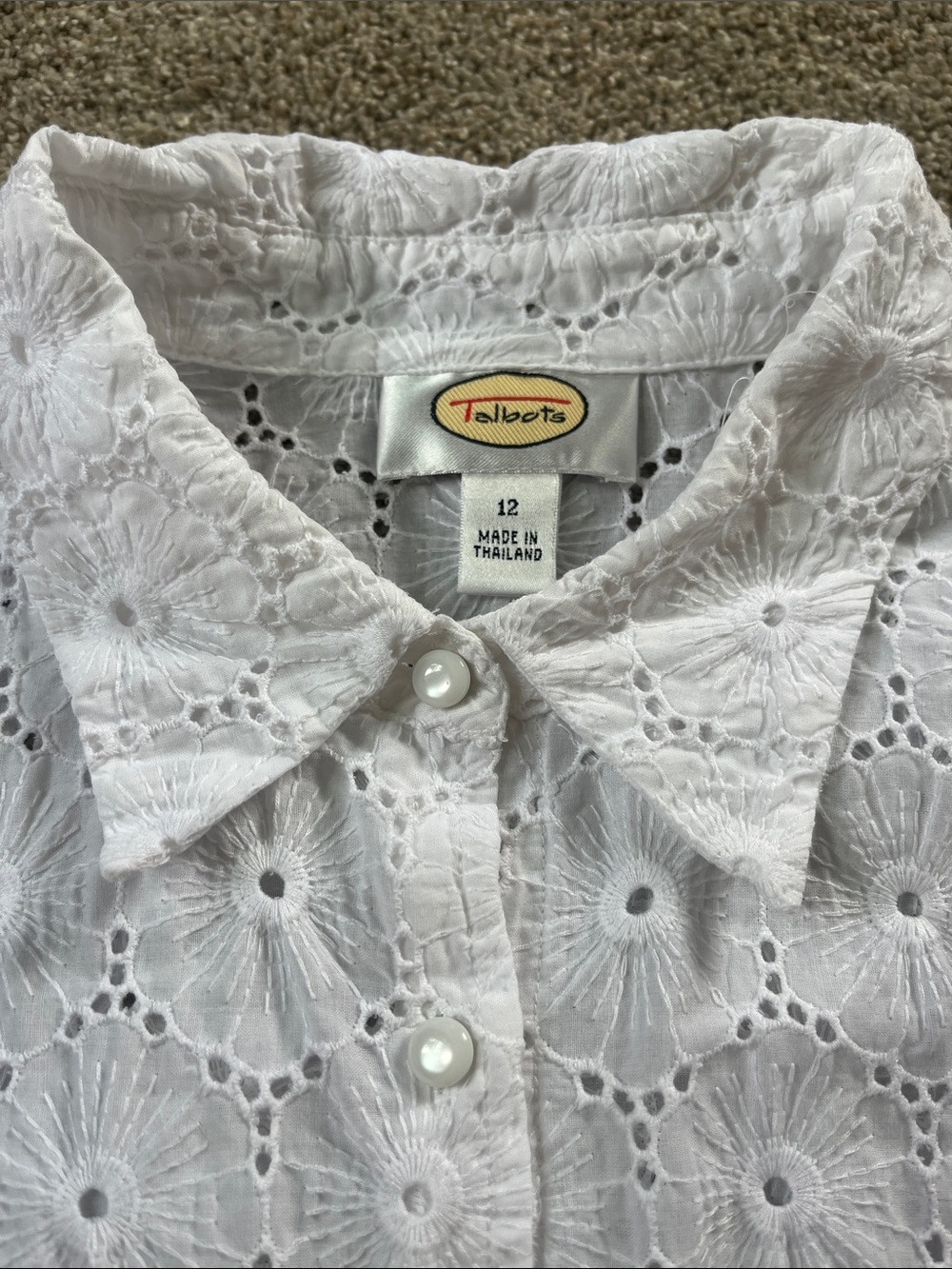 🌼🌼🌼Vintage Talbots sz12 Cotton Daisy Eyelet Blouse Faux Pearl Buttons EUC